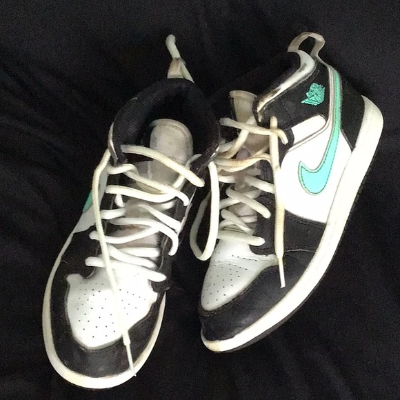 Nike Kids Air Jordan 1 Midtop  Black and White Sneakers with Aqua Accents - Picture 1 of 8